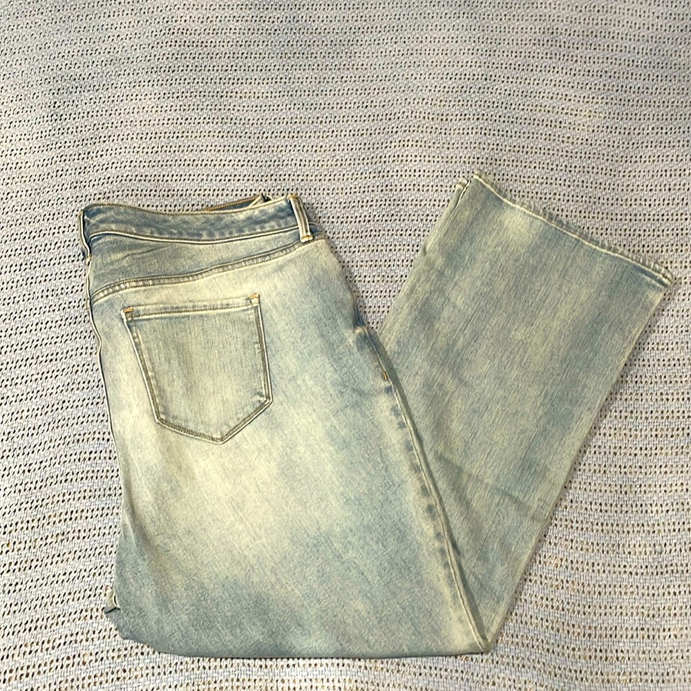 Old Navy Light Wash Five Pocket Boot Cut Jeans, 20 Plus Short